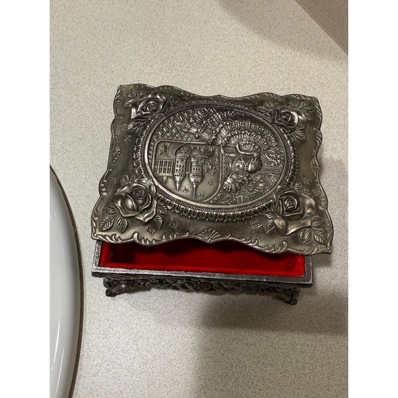 Vintage Silver Tone Footed Jewelry Box Victorian Lady Castle Red Velvet Lining - Picture 2 of 16
